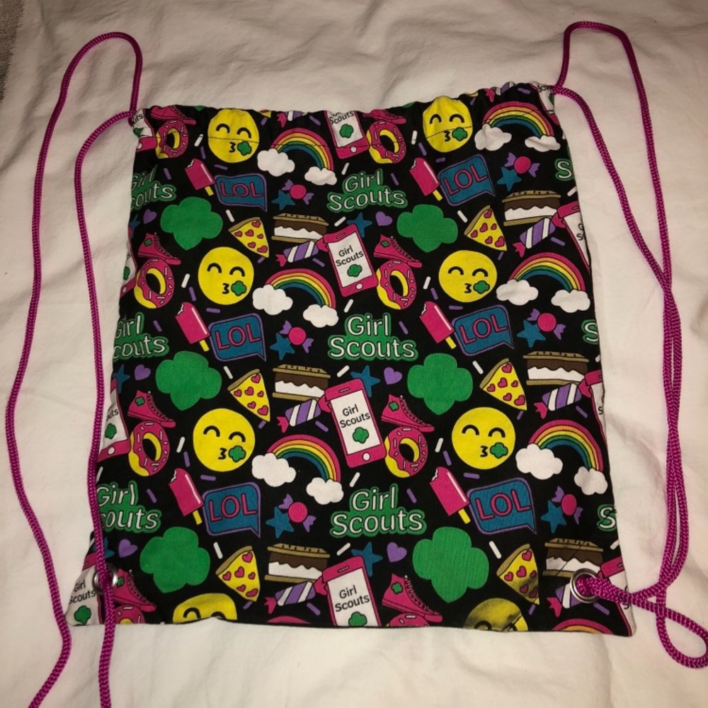 Girl Scouts Drawstring Backpack - Picture 2 of 3